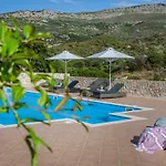 Pieno Di Luce Skala Loft With Private 107m2 Pool And Breakfast Lägenhet *