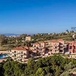 Pieno Di Luce Skala Loft With Private 107m2 Pool And Breakfast Appartement