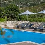 Pieno Di Luce Skala Loft With Private 107m2 Pool And Breakfast *