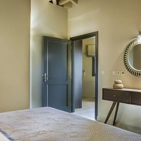 Pieno Di Luce Skala Loft With Private 107m2 Pool And Breakfast * Skala (Kefalonia)